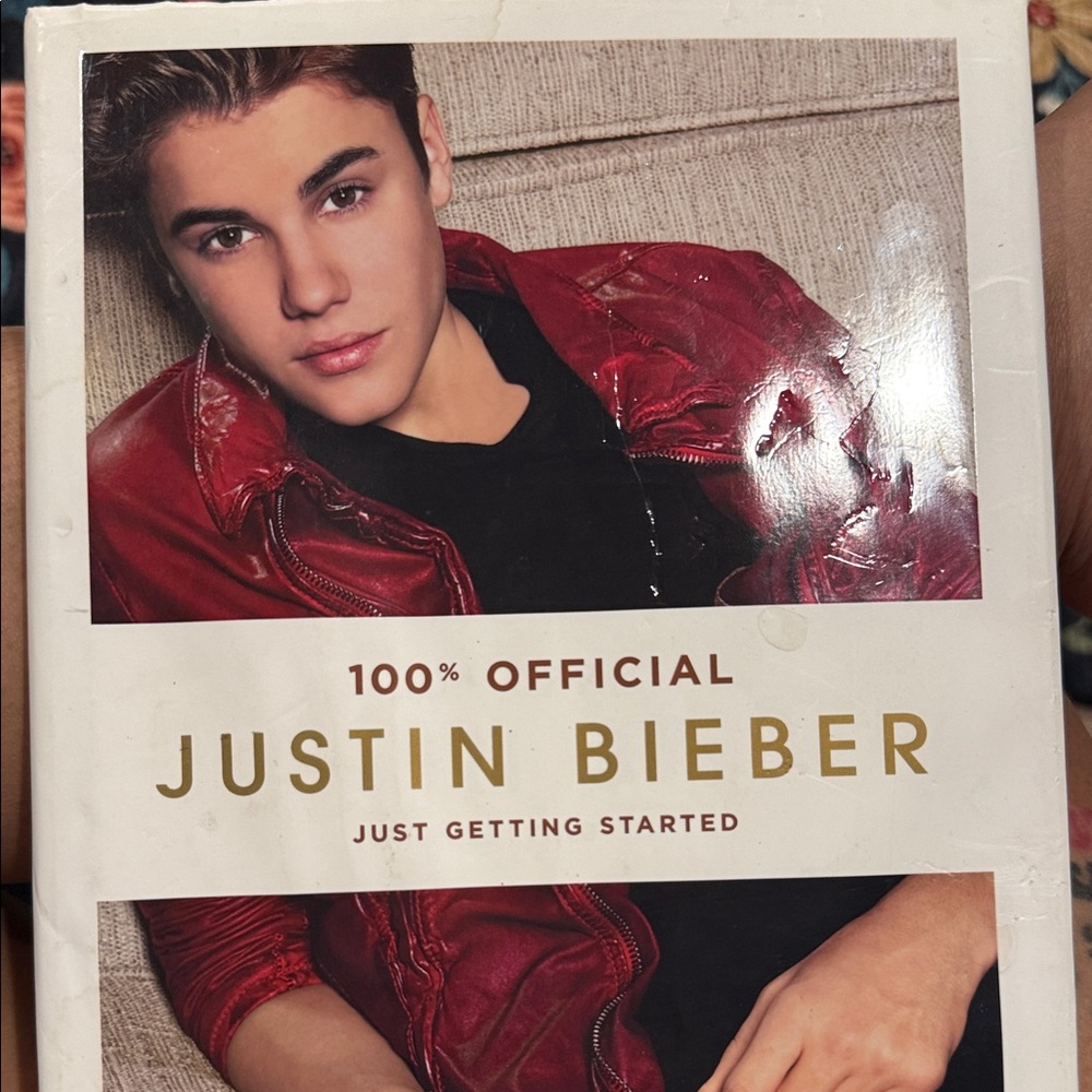 100%‎ official Justin Bieber book